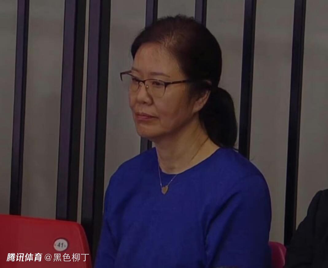 午夜丰满少妇